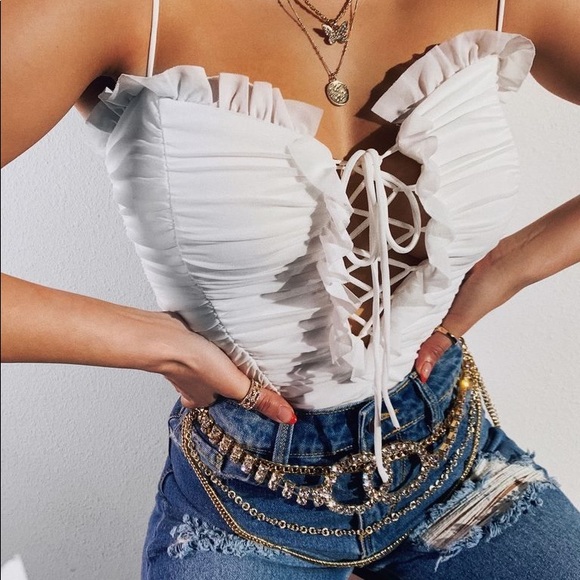 Miss Lola Tops - HOST PICK✨ WHITE BODYSUIT